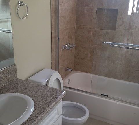 5th image of 1631 S Westgate Ave APT 2