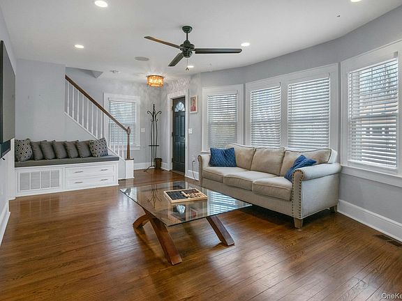 3rd image of 16 Robin Street