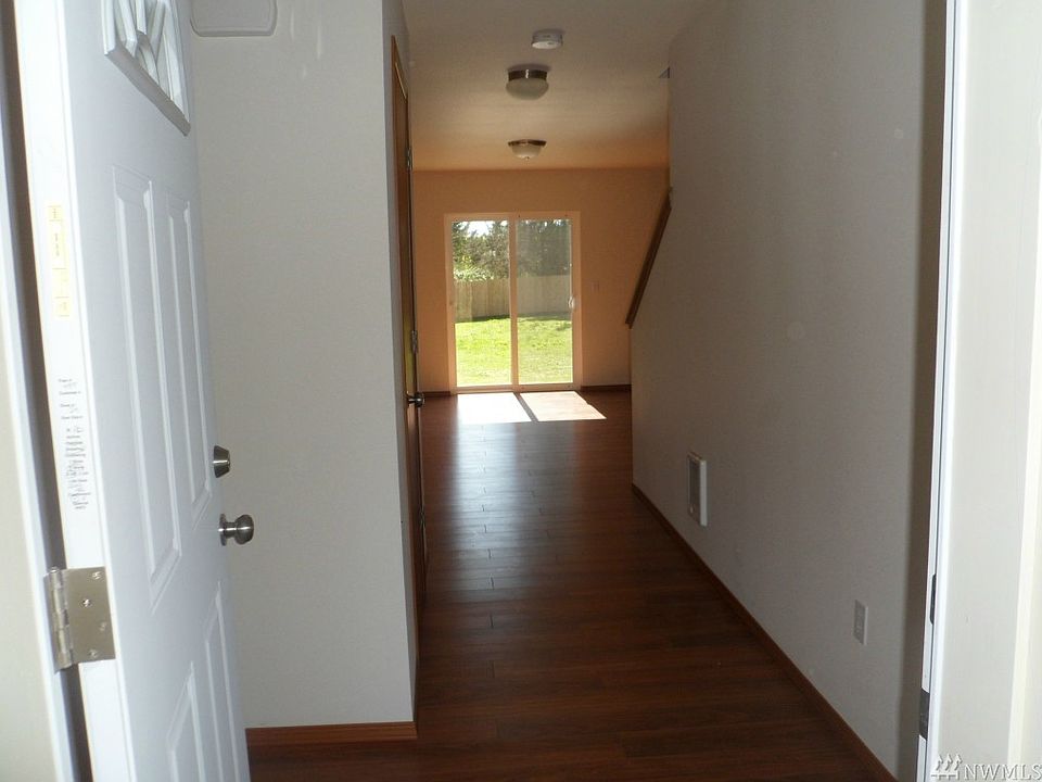 2nd image of 8421 Thuja Ave SE
