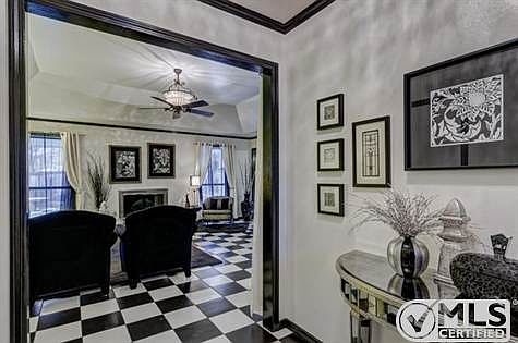 4th image of 6824 Inwood Dr