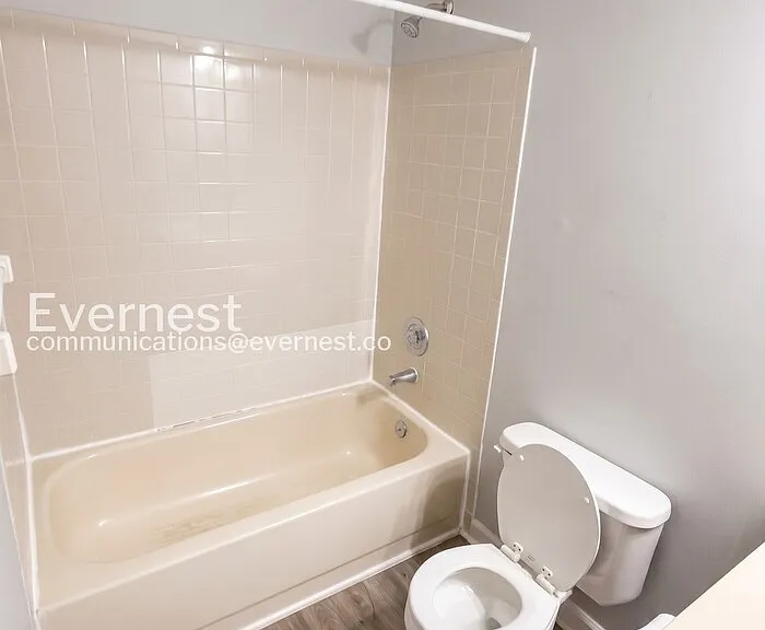 12135 Salemtown Dr — Photo 16