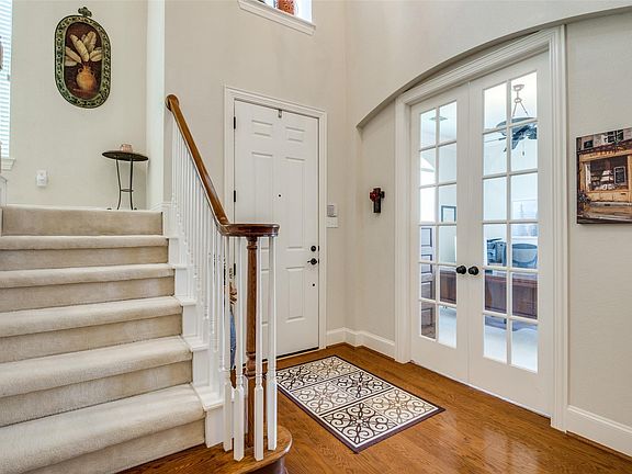 5th image of 3921 Johnson St