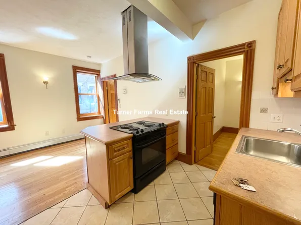 97 Myrtle St, Boston, MA