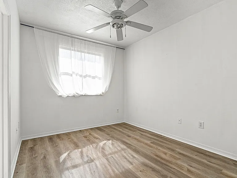 8520 NW 139th Ter #1602 — Photo 11