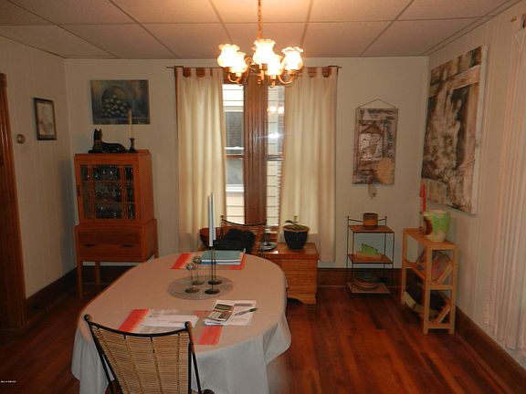 3rd image of 129 W Central Ave S