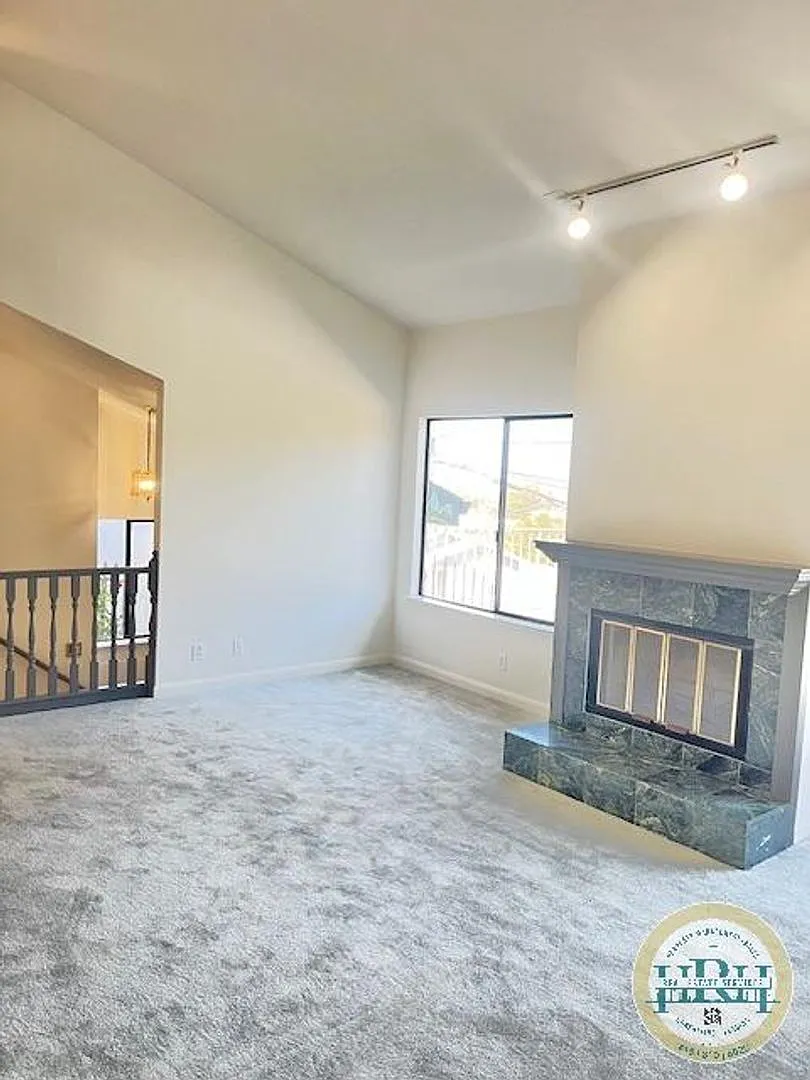 106 Solano St photo 1