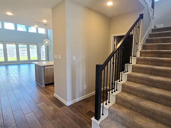 2nd image of 1635 Boone Hollow Ln