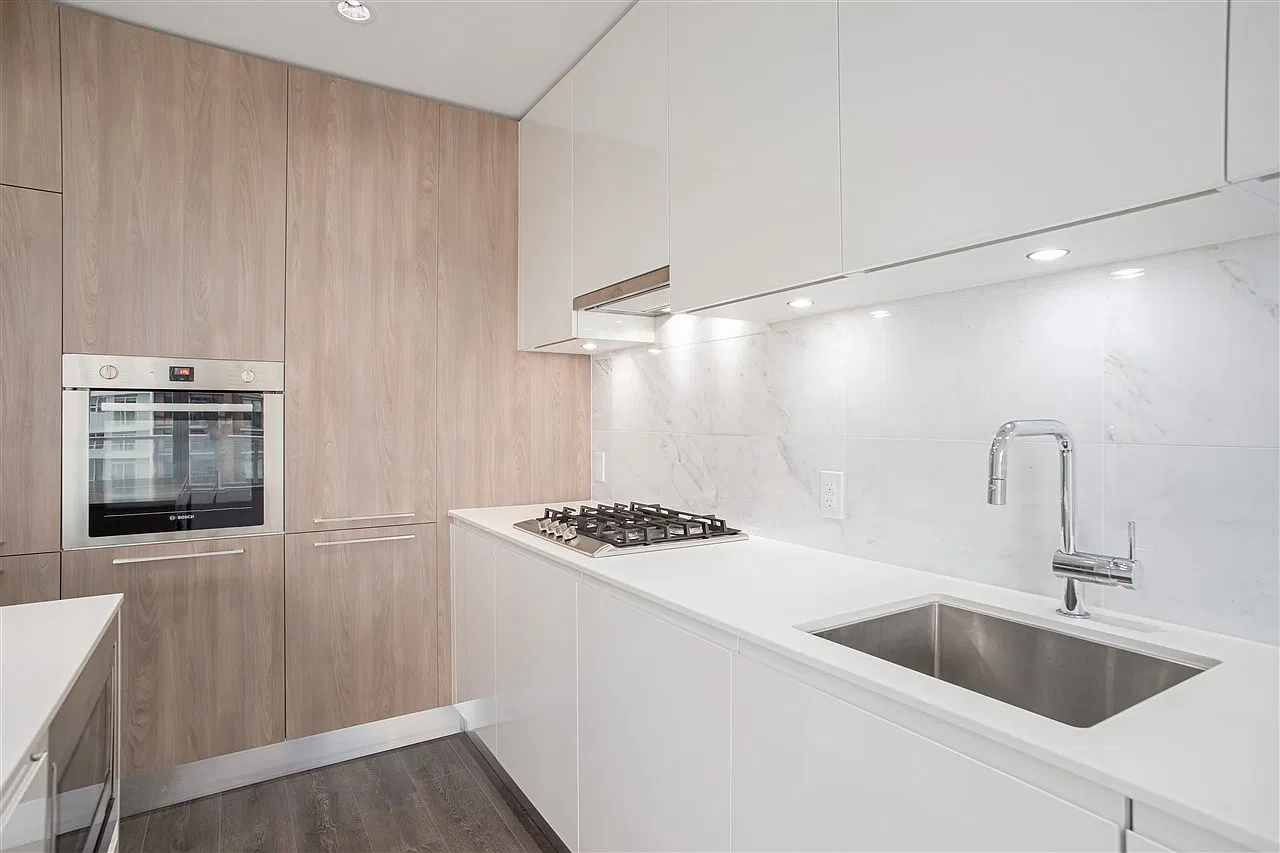 2 bed, 733 sqft, $2,750 — Photo 4