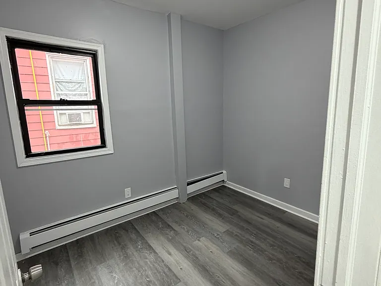 25 Oak St #2 — Photo 10