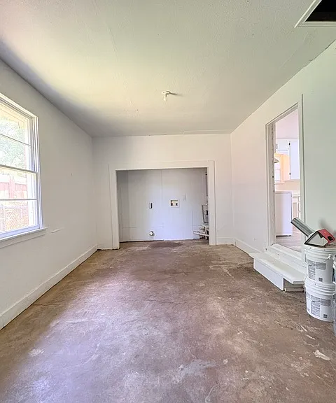 1824 S Fleishel Ave — Photo 10