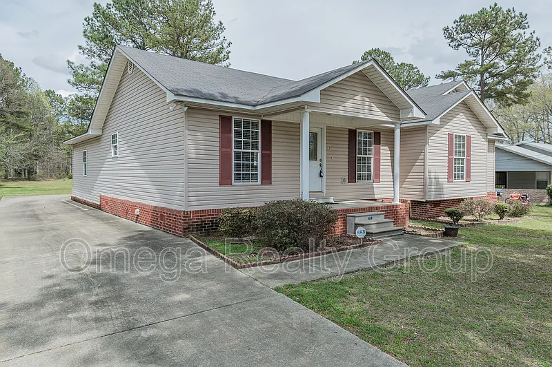 125 Carol Cir