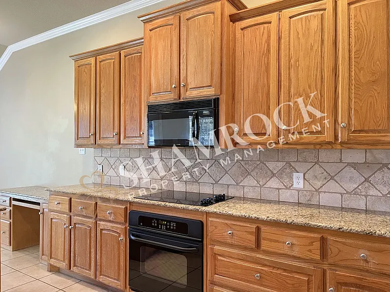 202 Desert Sky Dr — Photo 6