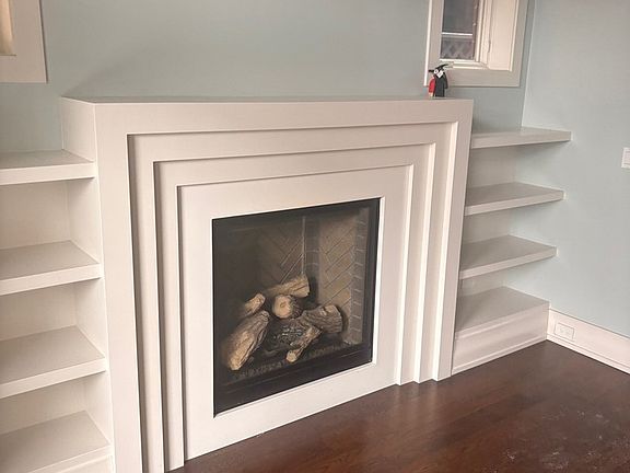 3rd image of 2054 N Mohawk St