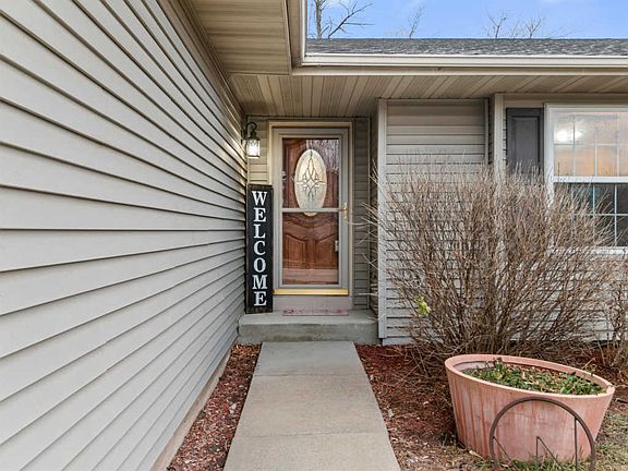 4th image of 1403 Lower Forest Ct
