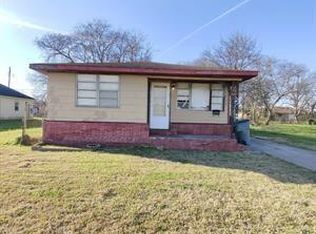 1233 W Procter St, Port Arthur, TX 77640