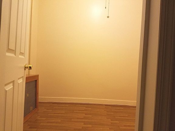 4th image of 3167 44th St APT 1