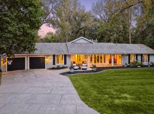 2130 Shevlin Dr, Wayzata, MN 55391