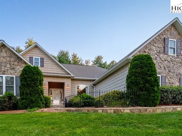 1015 Country Club Road, Roaring Gap, NC 28668