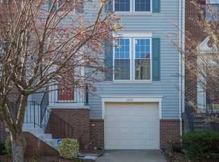 14339 Uniform Dr, Centreville, VA 20121