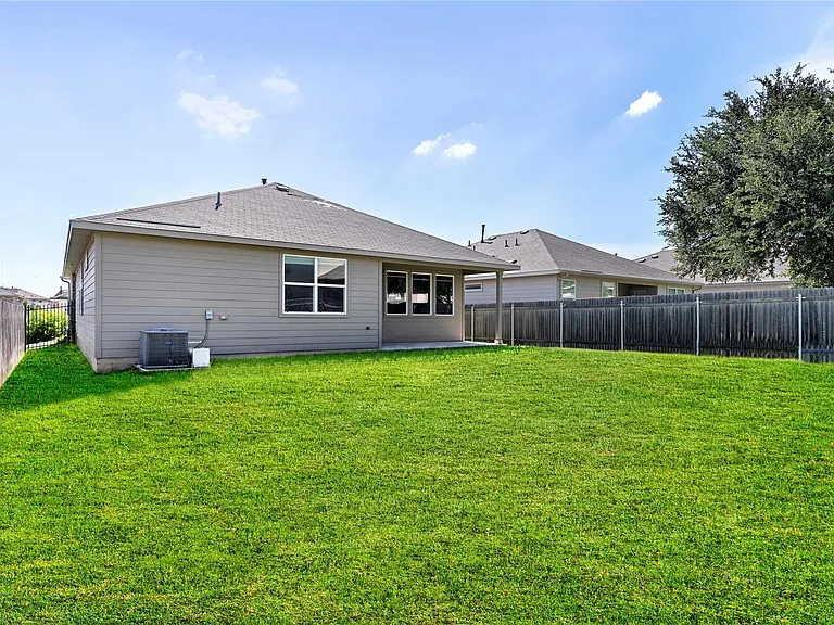 365 Empress Tree Dr — Photo 32