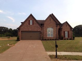 55 Misty Wood Cv, Oakland, TN 38060