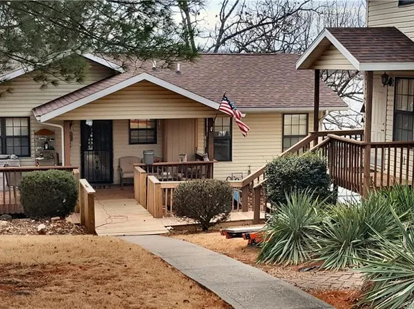 1615 Nichols Rd, Osage Beach, MO 65065