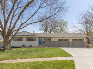 1236 Bellaire Blvd, Bellevue, NE 68005