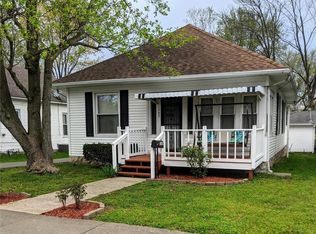 1505 W Monroe St, Herrin, IL 62948