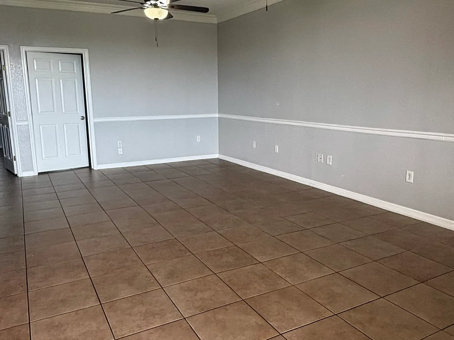 2 bed, 1000 sqft, $1,400 — Photo 4