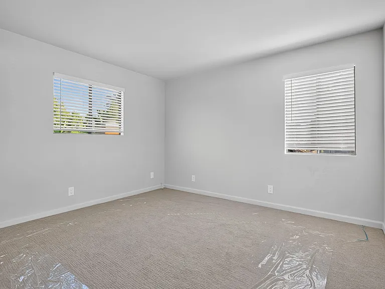 1727 Delaware Ave — Photo 21