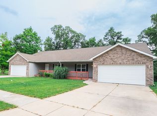 397 Plymouth Rd Unit B, Valparaiso, IN 46385