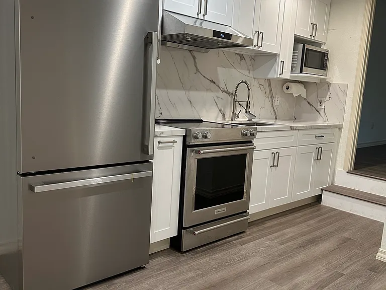1377 Mersey Ave — Photo 4