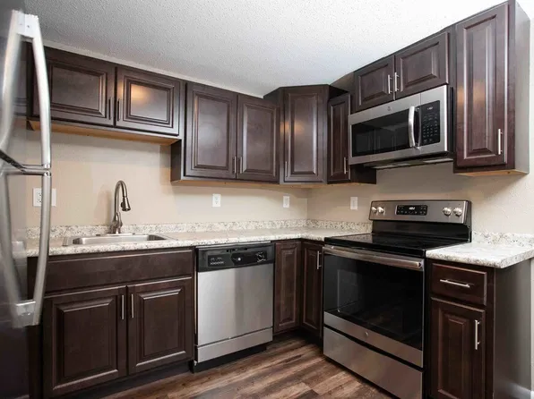 River Hill Apartments