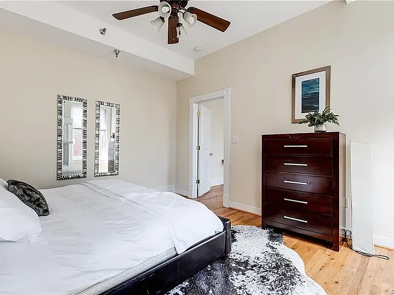 1301 Porter St #202 — Photo 15