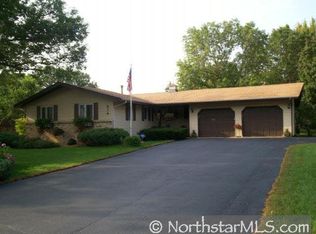 914 Oakwood Ter, Champlin, MN 55316