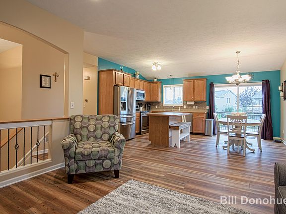 5th image of 4555 Serry Dr