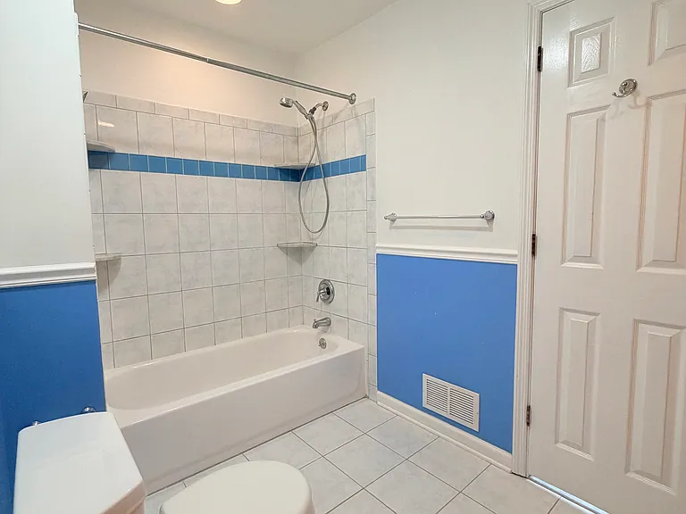 15 Treaty Dr — Photo 18