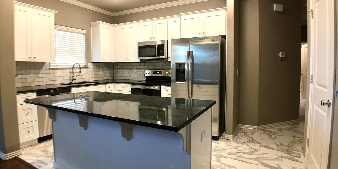 3 bed, 3.5 bath, 1958 sqft, $2,745 — Photo 2