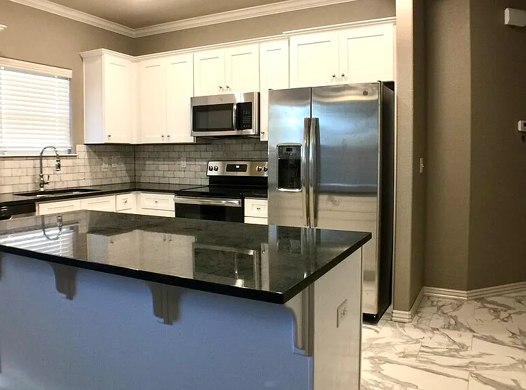 403 S Hill Ave #403 — Photo 4