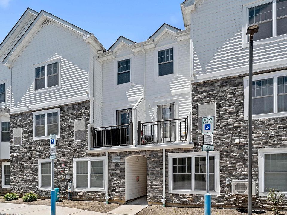 2nd image of 87 Main St #48