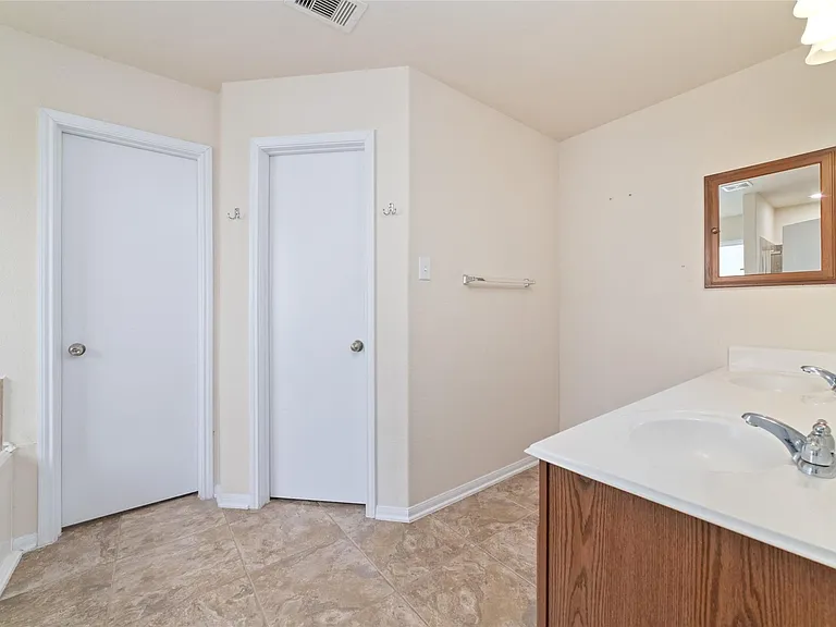 3307 Upland Spring Trce — Photo 11