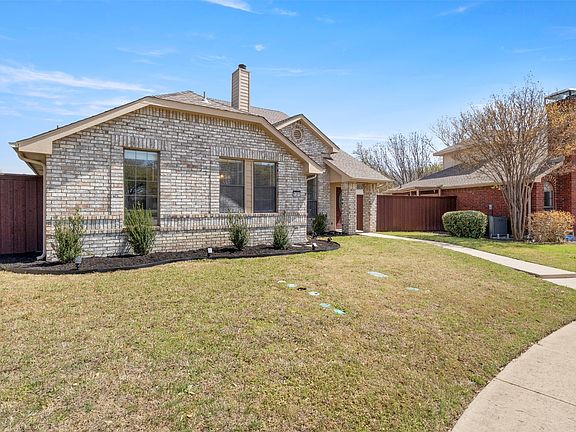 2nd image of 1301 Spring St