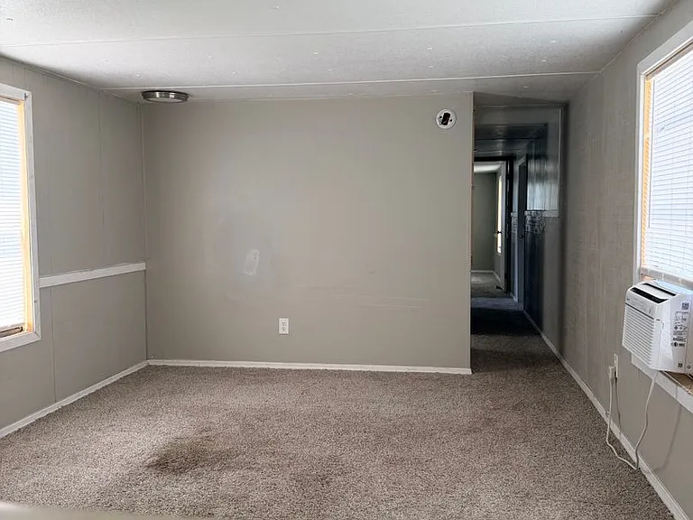 315 Thompson Rd — Photo 12