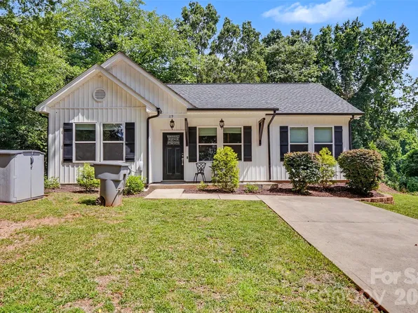 119 Brown St, Clover, SC 29710