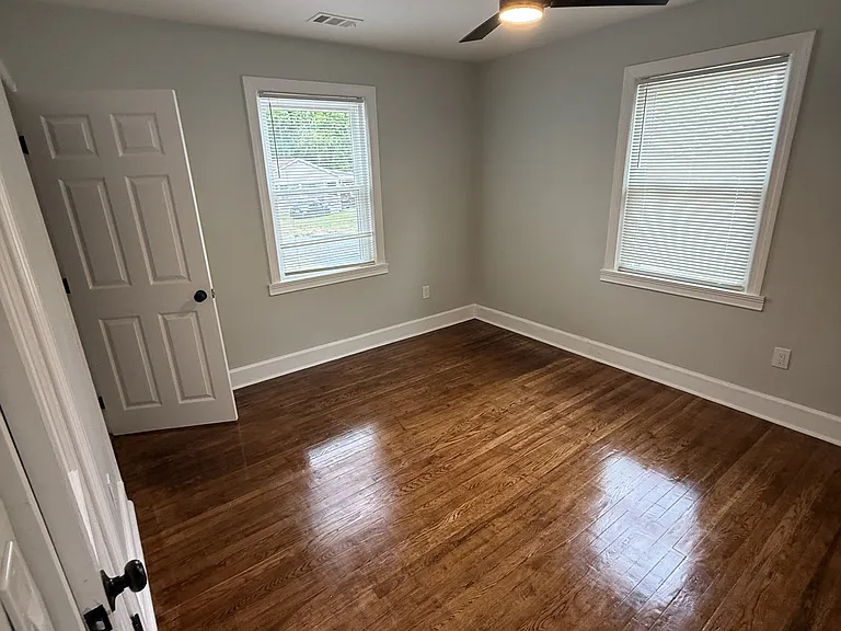 2822 E Wynnton Ln — Photo 18