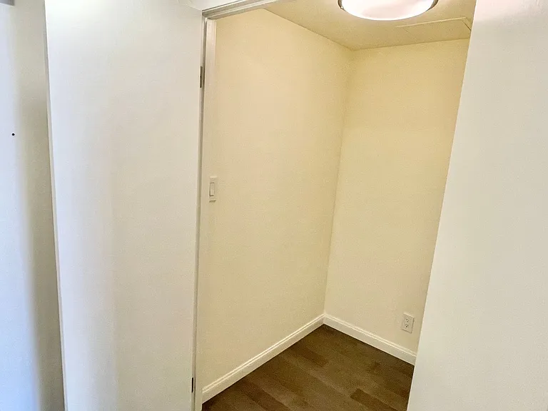 1177 California St #1132 — Photo 29
