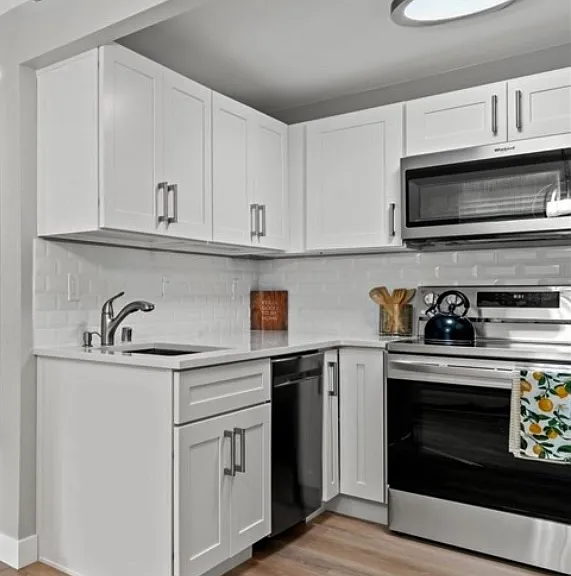 1629 Maple Ln #G5 — Photo 3