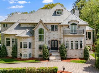 221 Douglas Rd, Staten Island, NY 10304