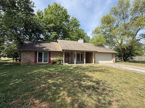 2nd image of 104 Shaverlee Ct