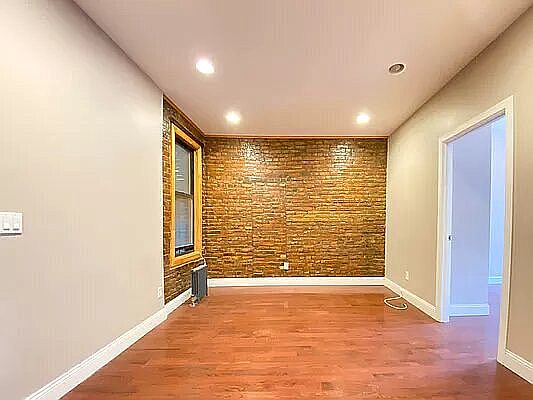 1st image of 800 Park Pl #2A